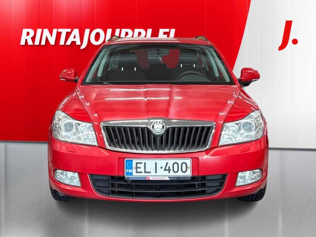 Skoda Octavia 2010 Punainen