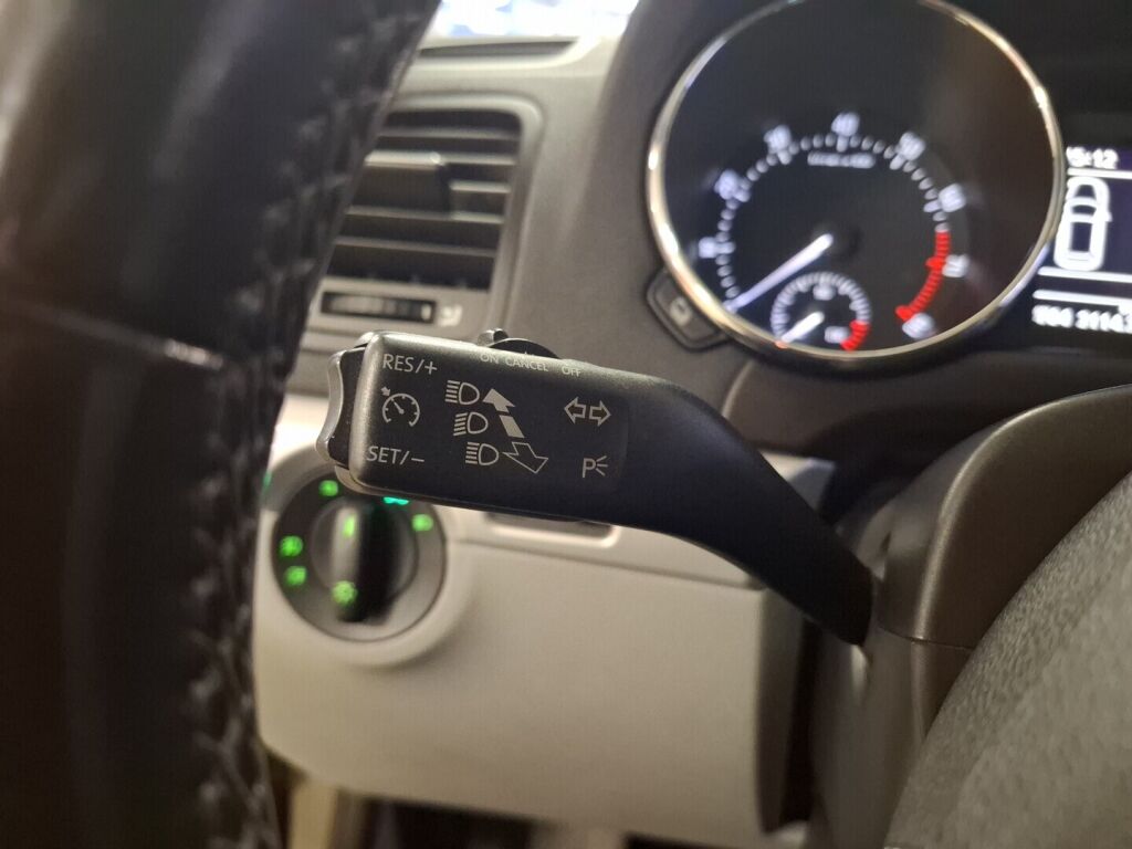 Skoda Yeti 2010 Ruskea (beige)