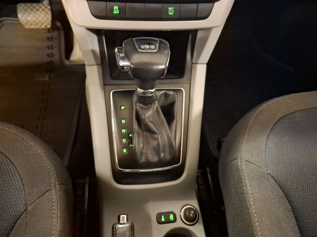 Skoda Yeti 2010 Ruskea (beige)