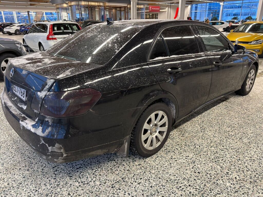 Mercedes-Benz E 2010 Musta