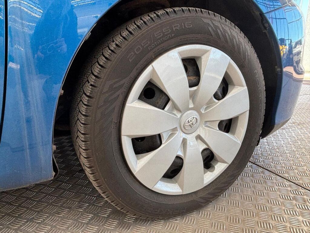 Toyota Auris 2010 Sininen