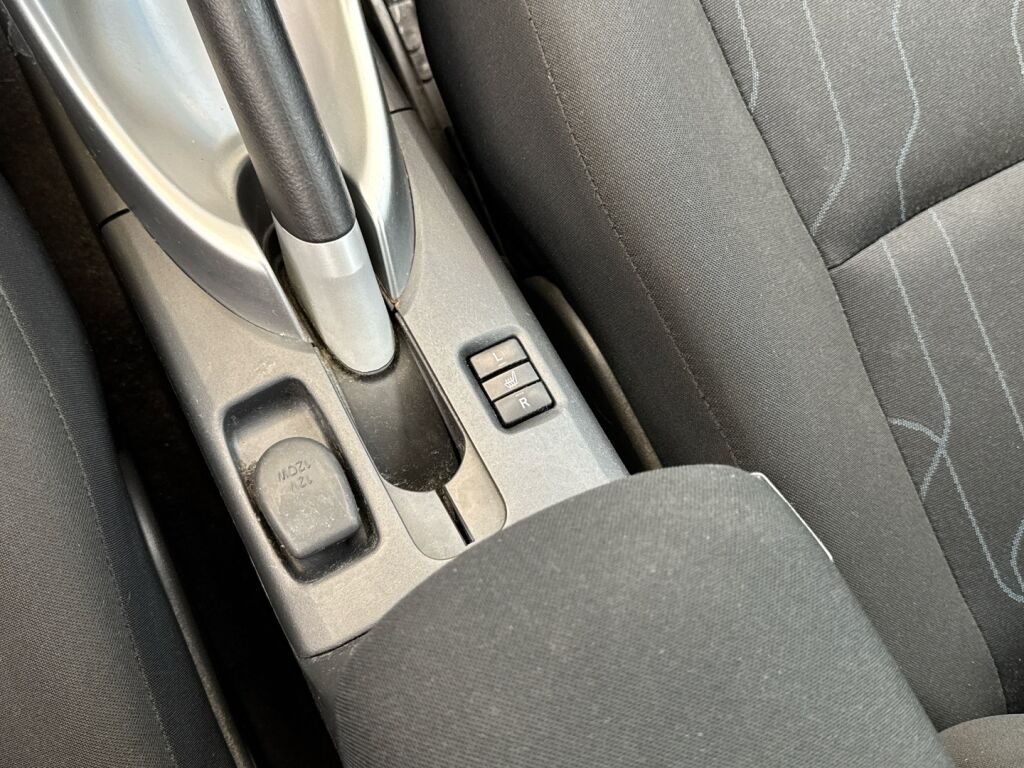 Toyota Auris 2010 Sininen