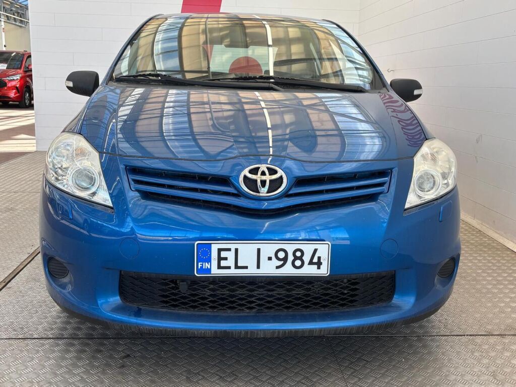 Toyota Auris 2010 Sininen
