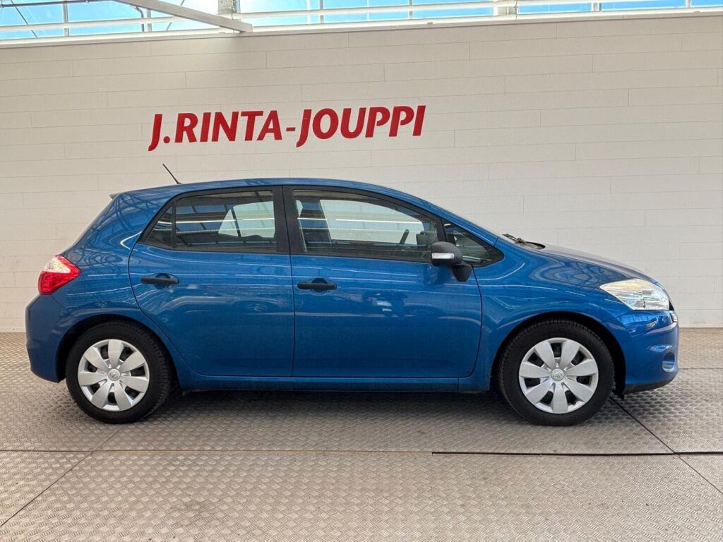Toyota Auris 2010 Sininen