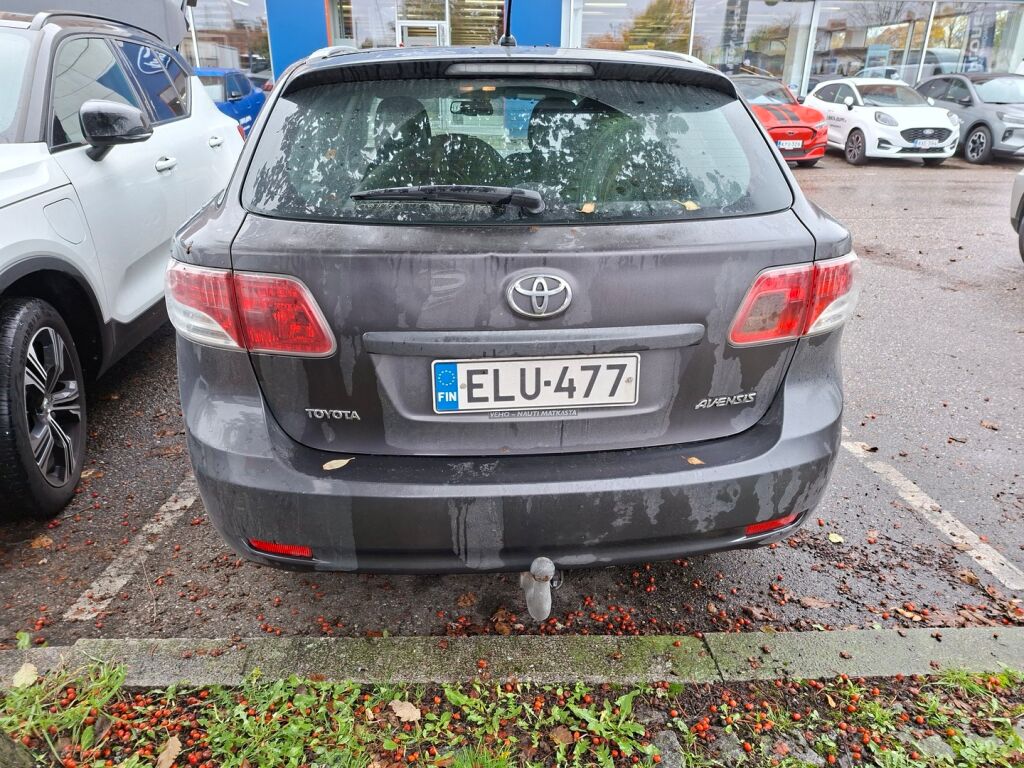 Toyota Avensis 2011 Harmaa