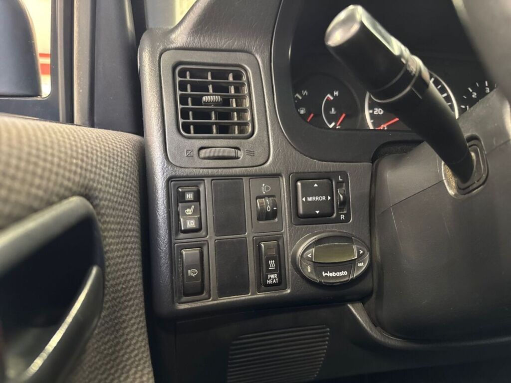 Toyota Hiace 2011 Sininen