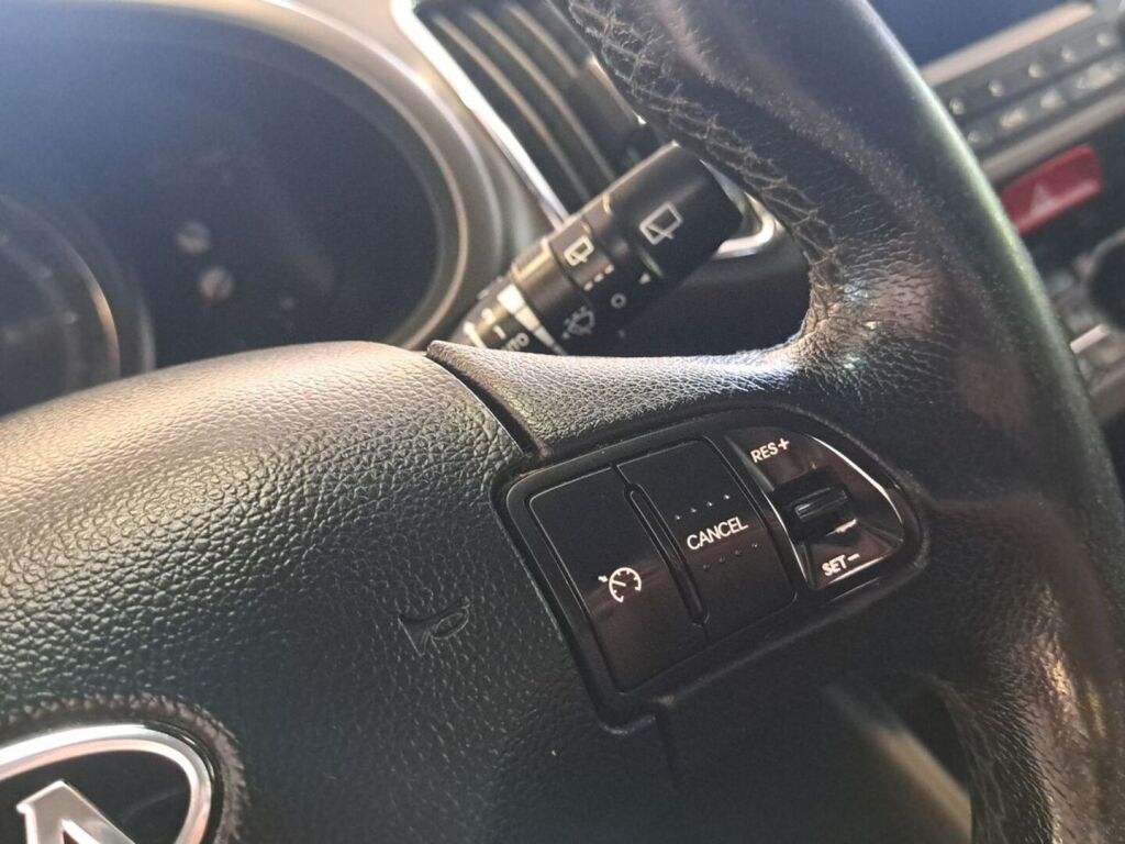 Kia Sportage 2011 Musta