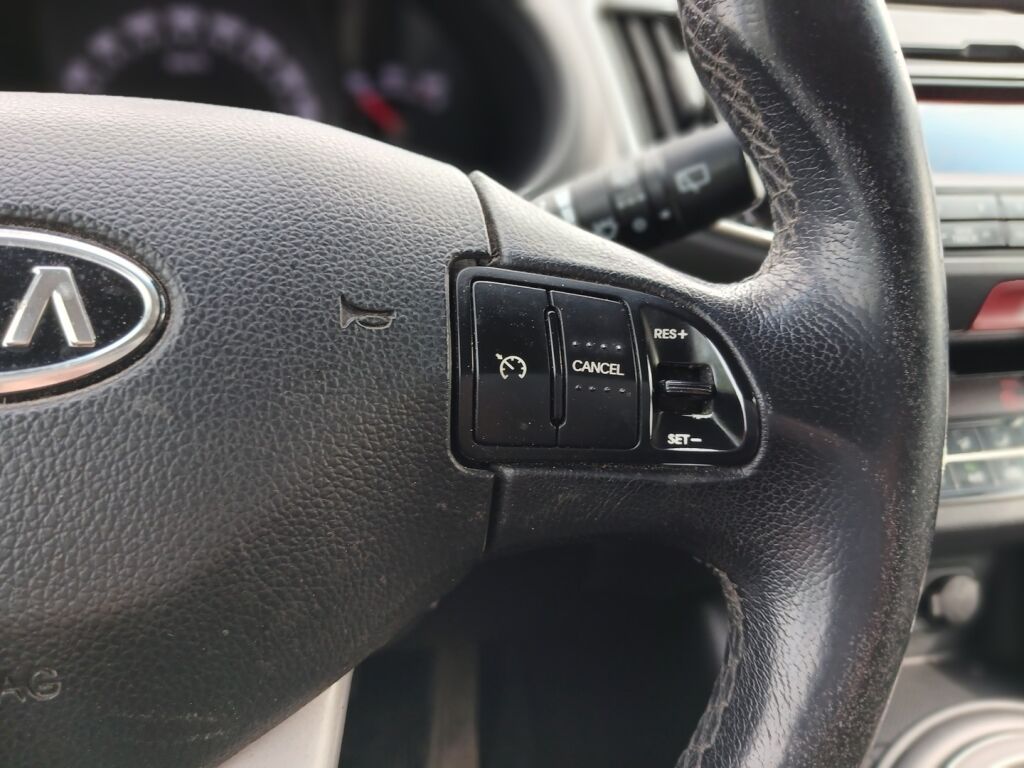 Kia Sportage 2011 Musta