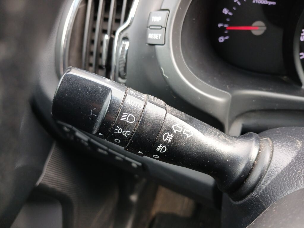 Kia Sportage 2011 Musta