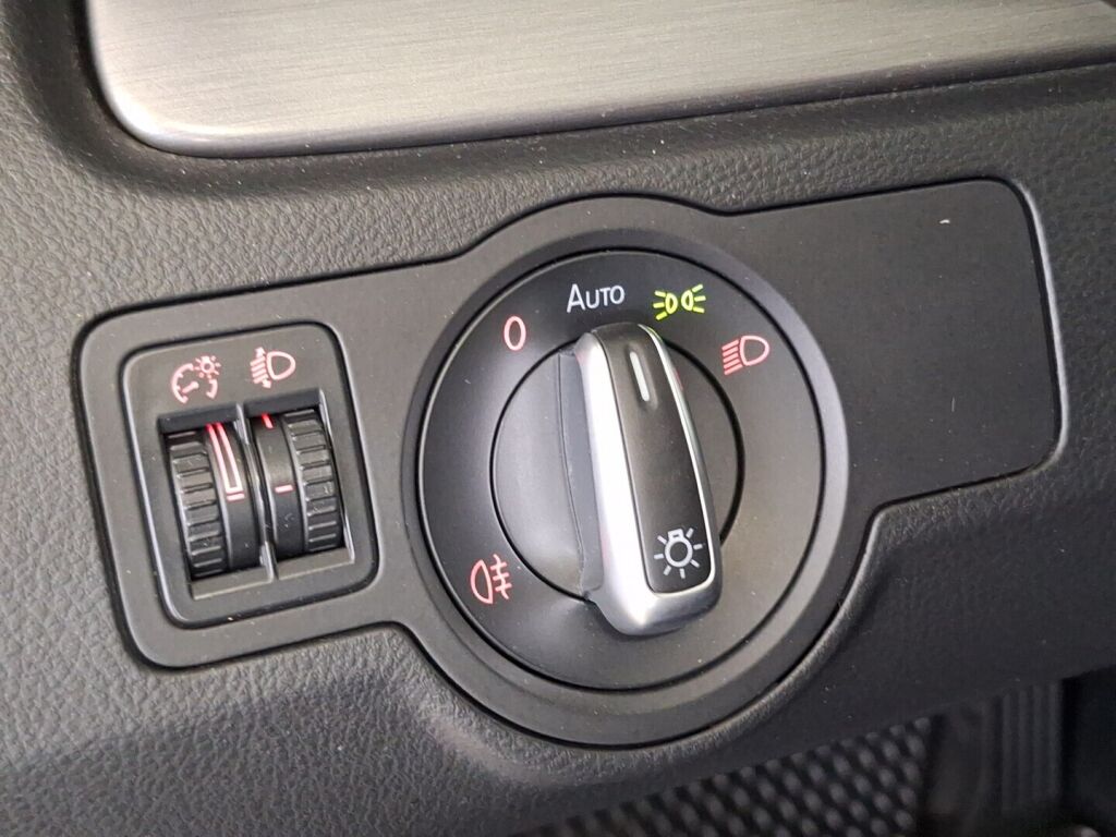 Volkswagen Passat 2011 Harmaa