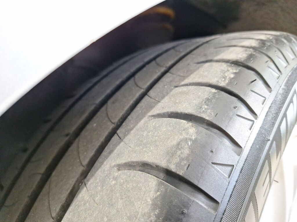 Volkswagen Passat 2011 Harmaa