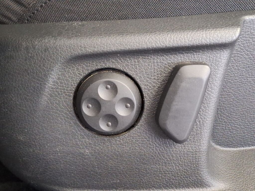 Volkswagen Passat 2011 Harmaa