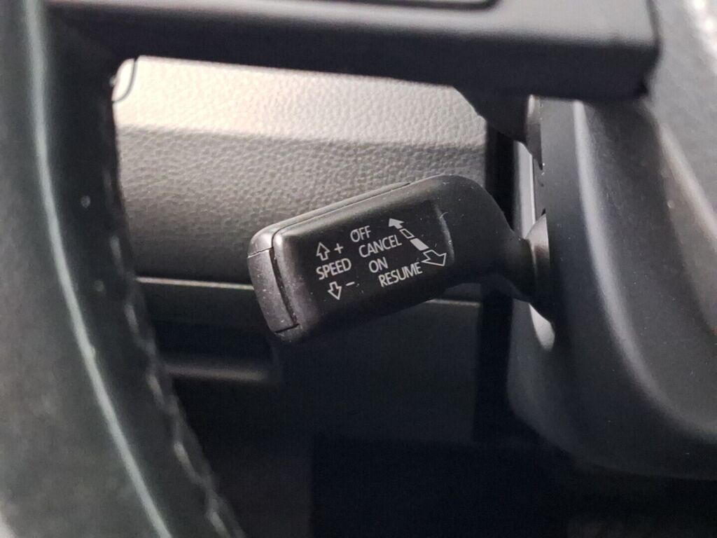 Volkswagen Passat 2011 Harmaa