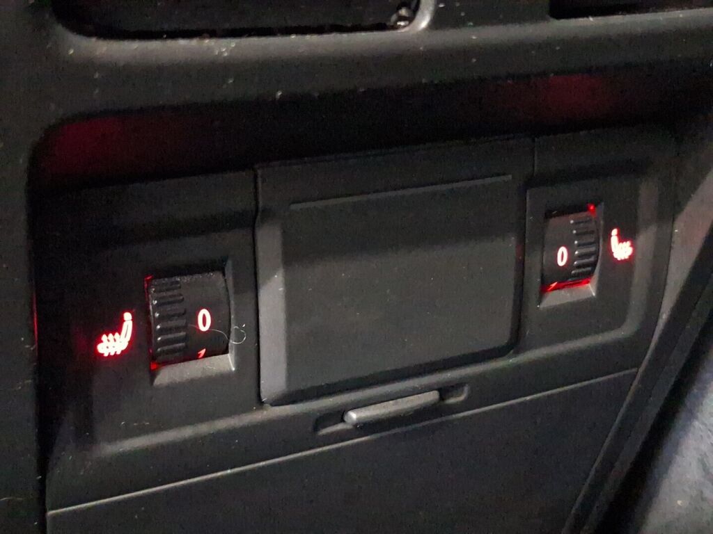 Volkswagen Passat 2011 Harmaa