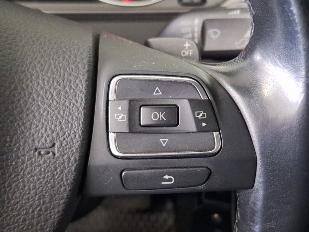 Volkswagen Passat 2011 Harmaa