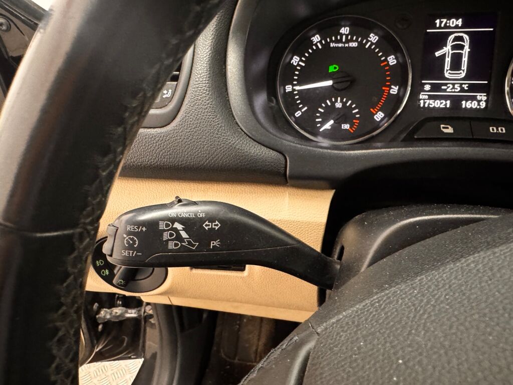 Skoda Fabia 2011 Musta