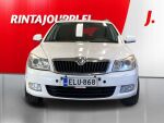 Skoda Octavia 2011 Valkoinen