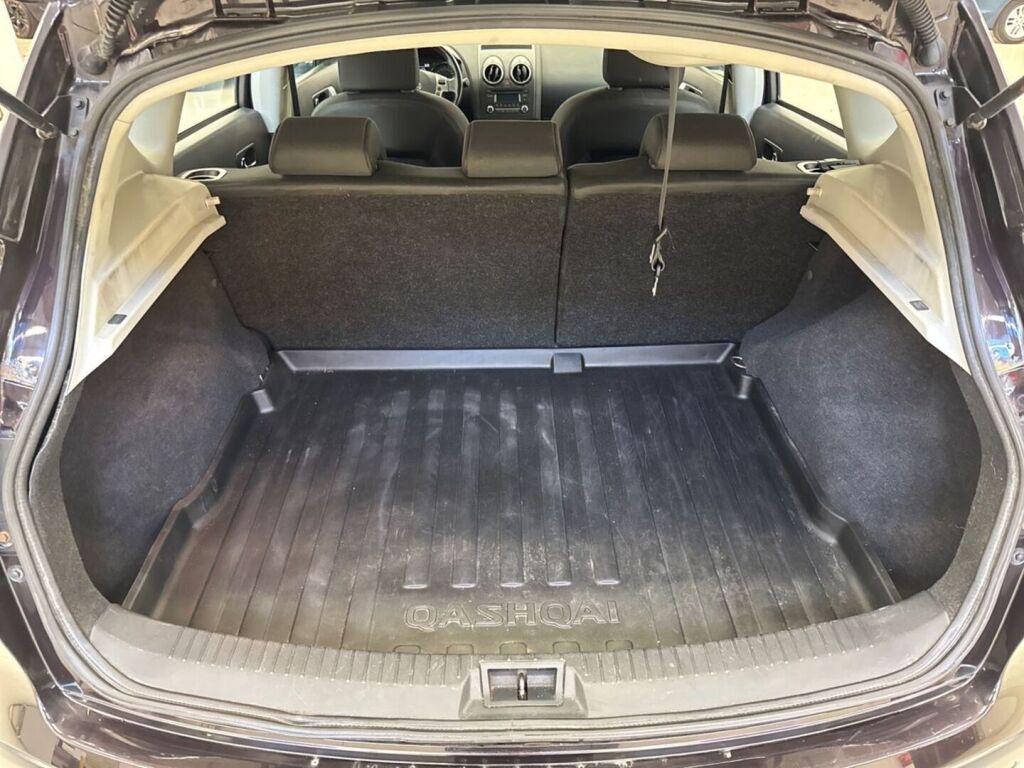 Nissan Qashqai 2011 Violetti