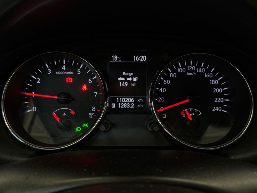 Nissan Qashqai 2011 Violetti