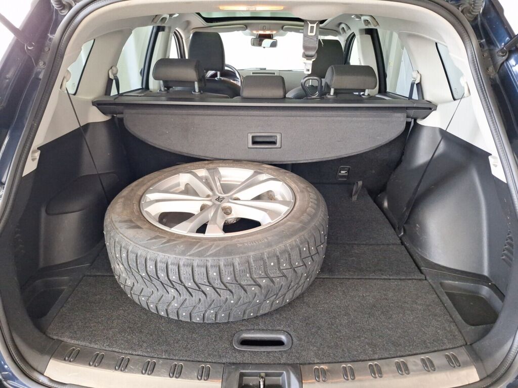 Nissan Qashqai+2 2011 Sininen