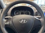 Hyundai i30 2011 Punainen