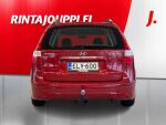 Hyundai i30 2011 Punainen