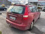 Hyundai i30 2011 Punainen