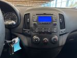 Hyundai i30 2011 Punainen
