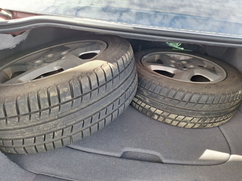 Volvo S40 2011 Punainen