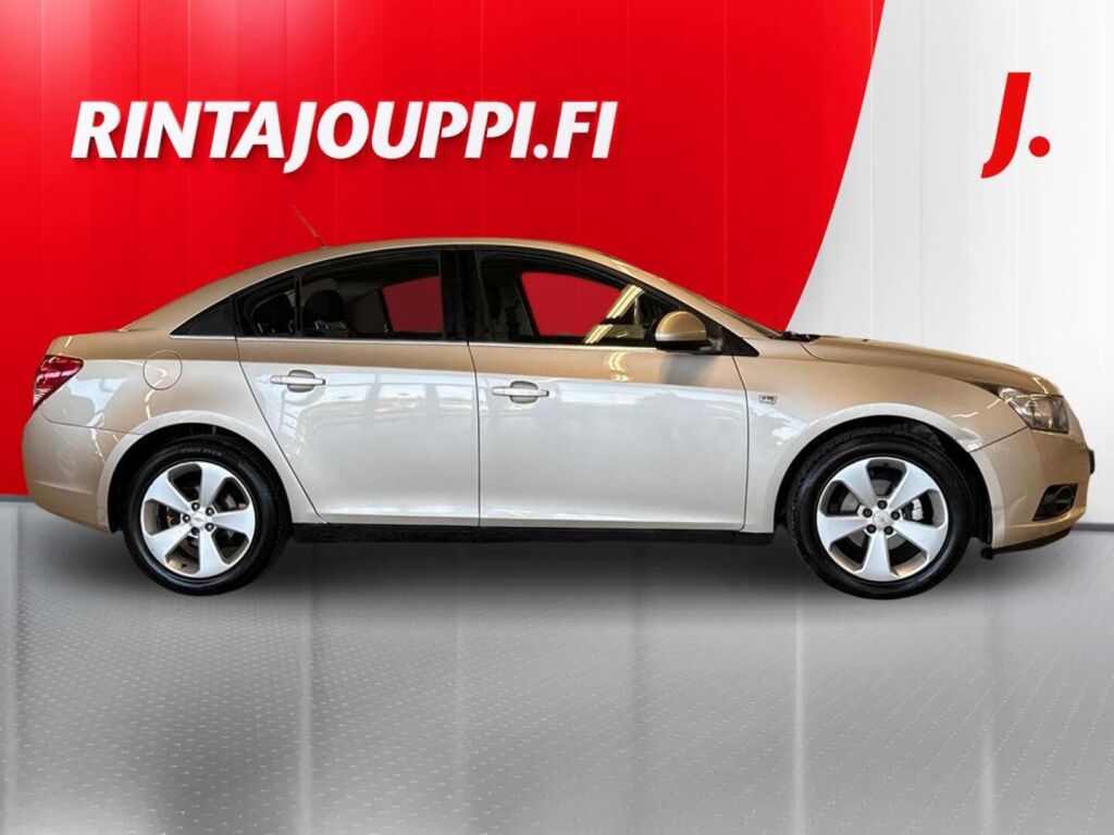 Chevrolet Cruze 2011 Ruskea (beige)