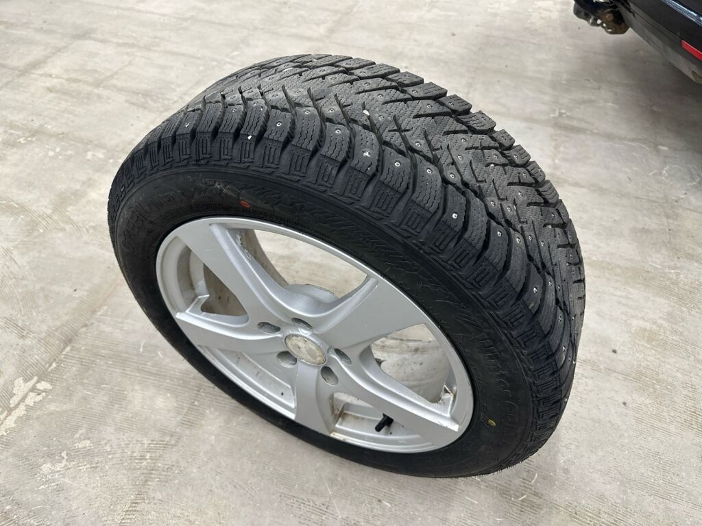 Volkswagen Golf 2011 Musta