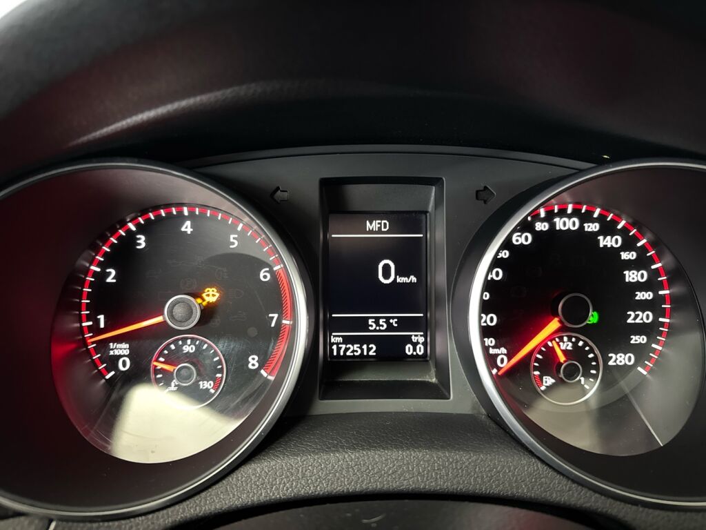 Volkswagen Golf 2011 Valkoinen