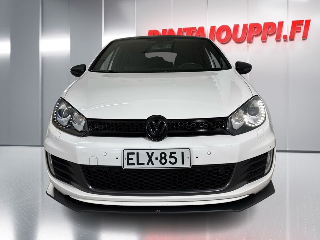 Volkswagen Golf 2011 Valkoinen