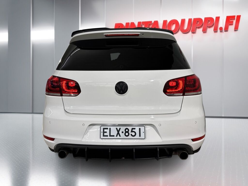 Volkswagen Golf 2011 Valkoinen