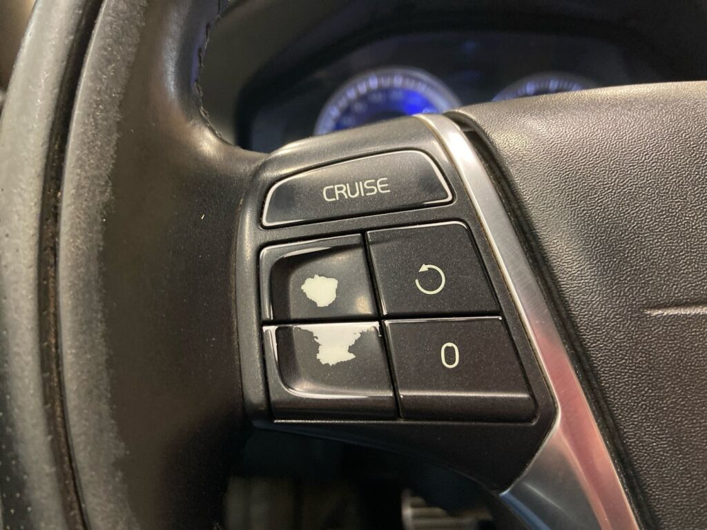 Volvo XC60 2011 Musta