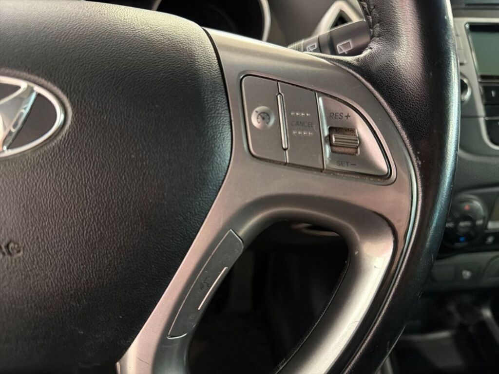 Hyundai ix35 2011 Punainen