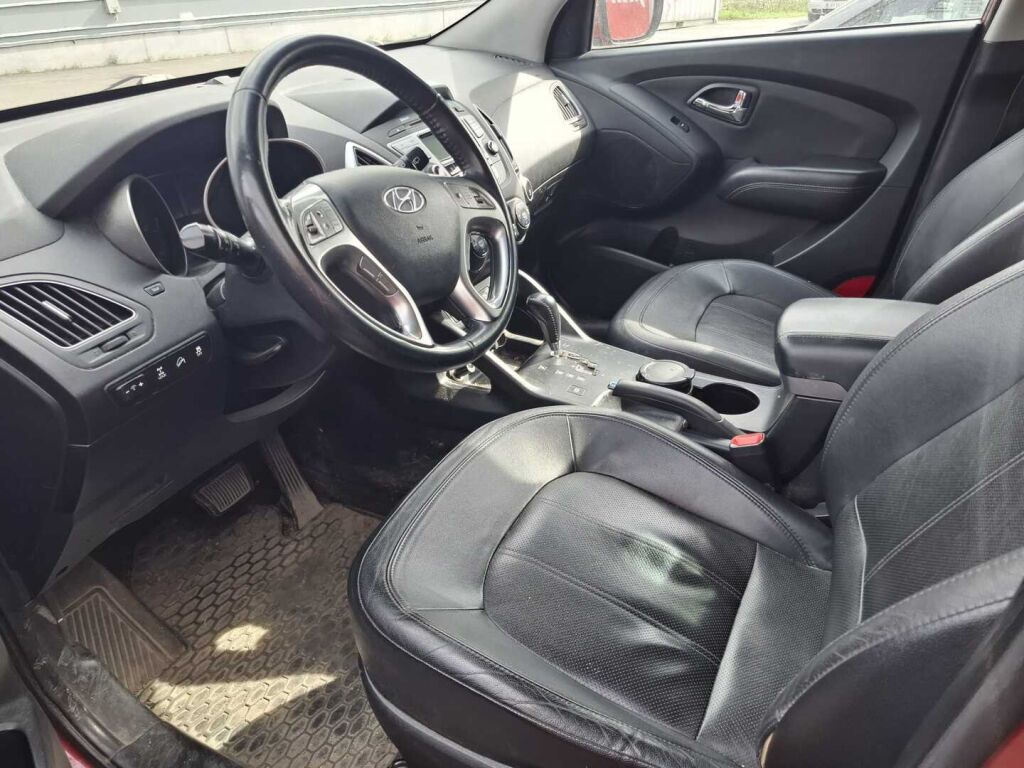 Hyundai ix35 2011 Punainen