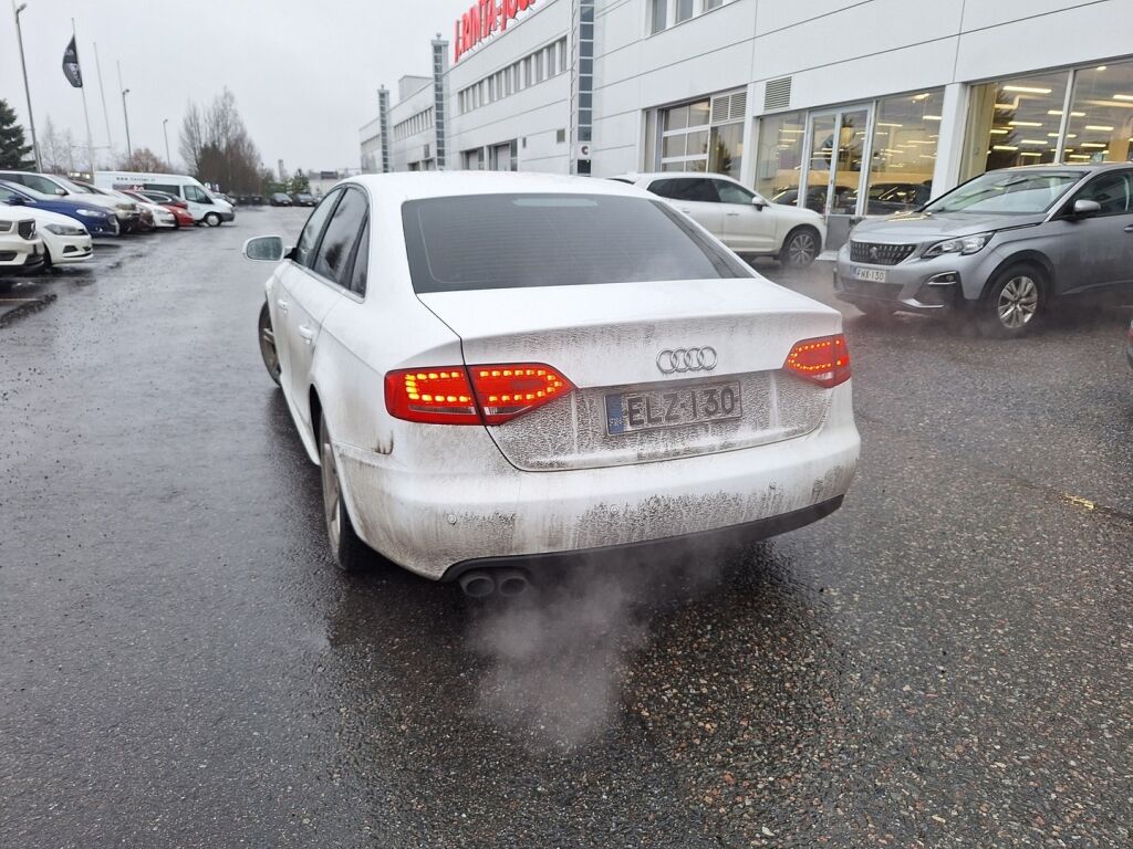 Audi A4 2011 Valkoinen