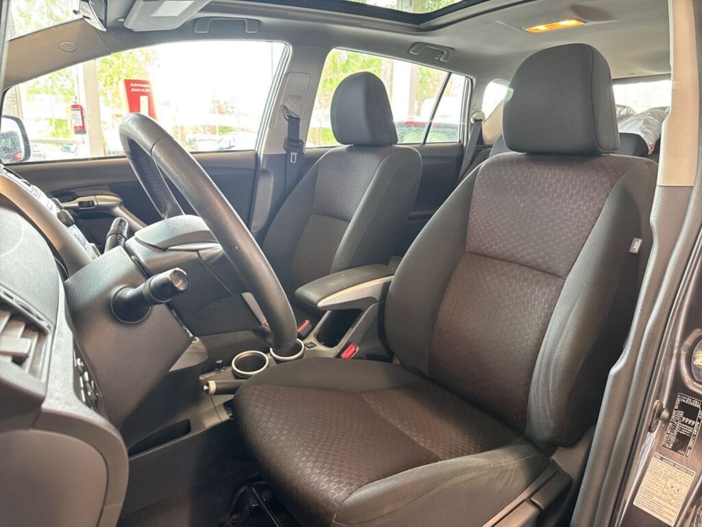 Toyota Verso 2011 Harmaa