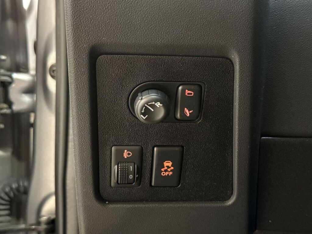 Nissan Qashqai+2 2011 Harmaa