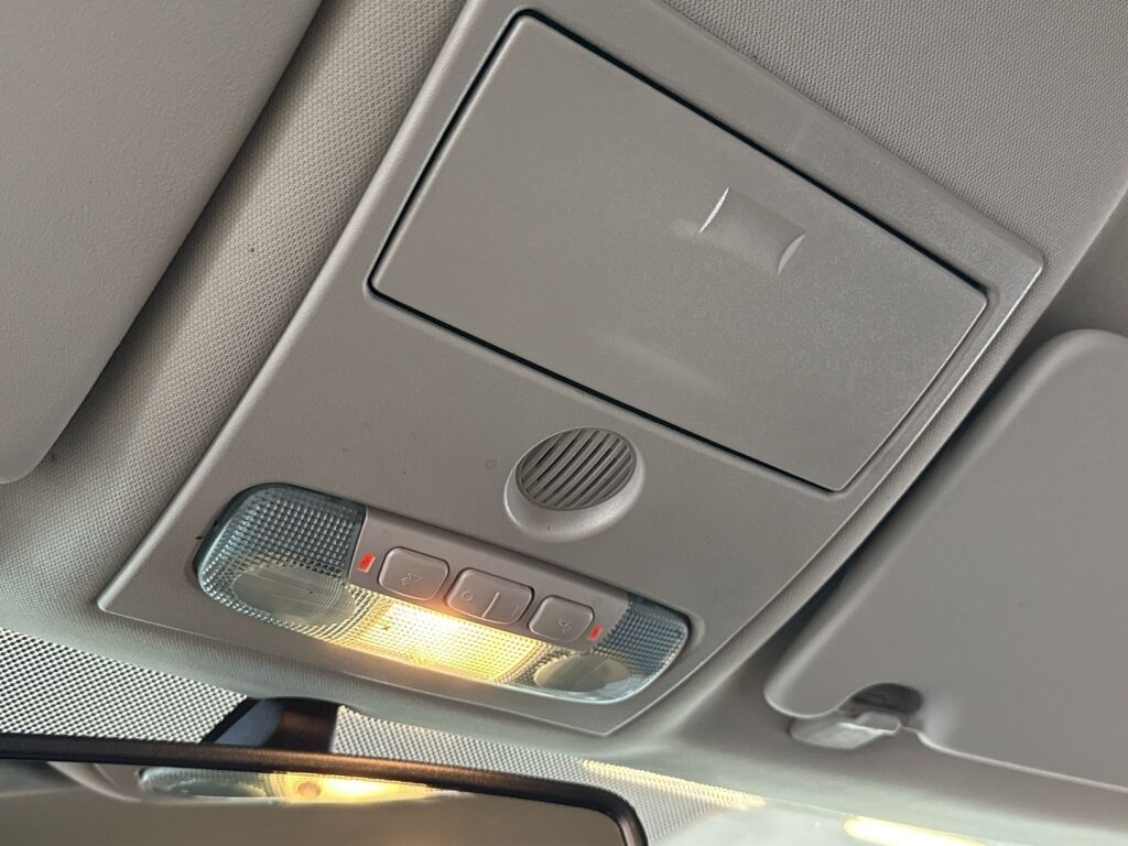 Ford Kuga 2011 Valkoinen