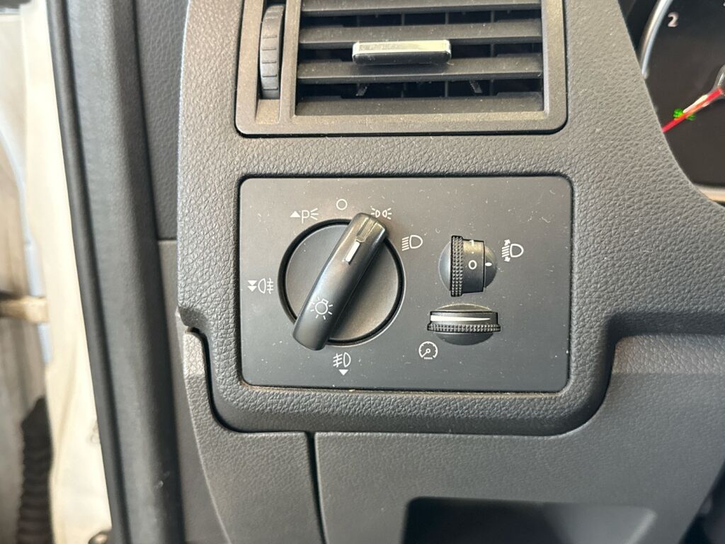 Ford Kuga 2011 Valkoinen