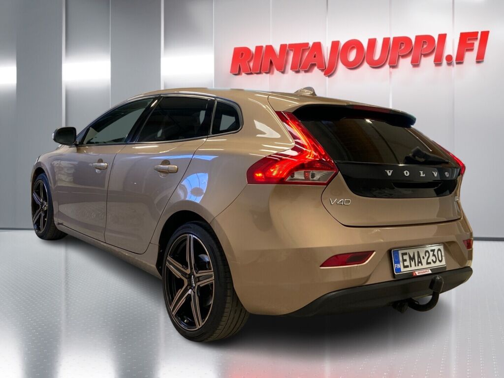 Volvo V40 2012 Ruskea (beige)