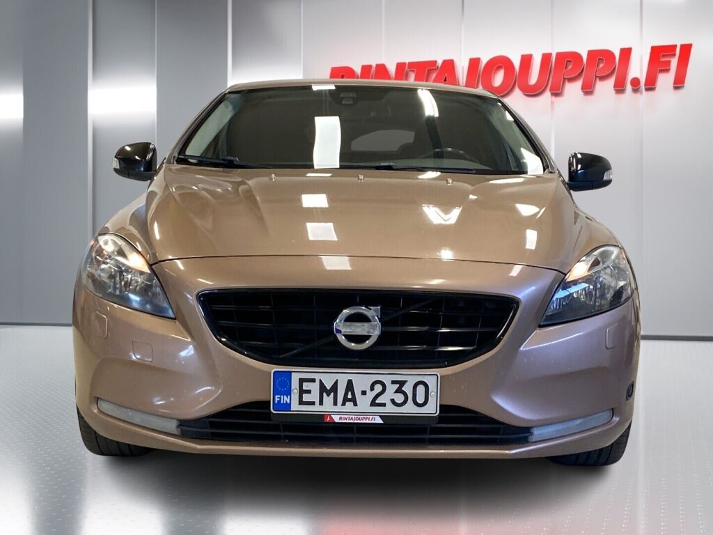 Volvo V40 2012 Ruskea (beige)