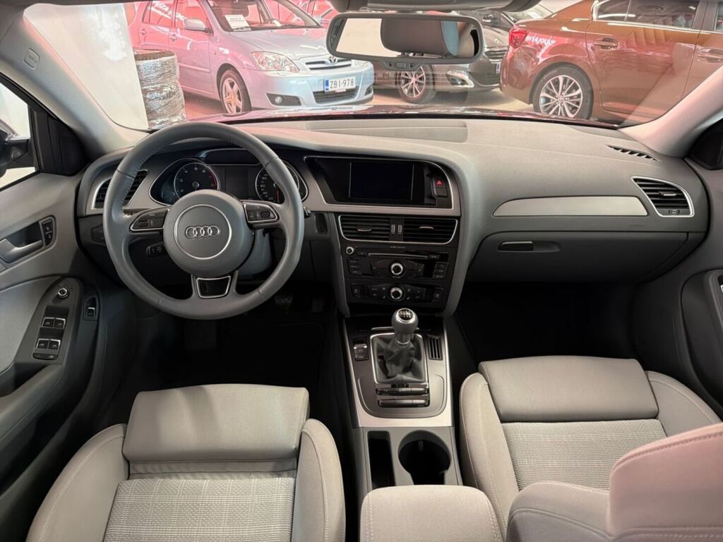 Audi A4 2012 Sininen