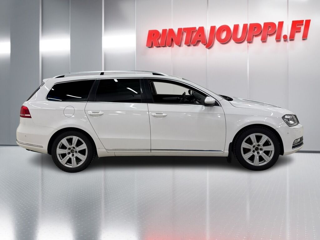 Volkswagen Passat 2012 Valkoinen