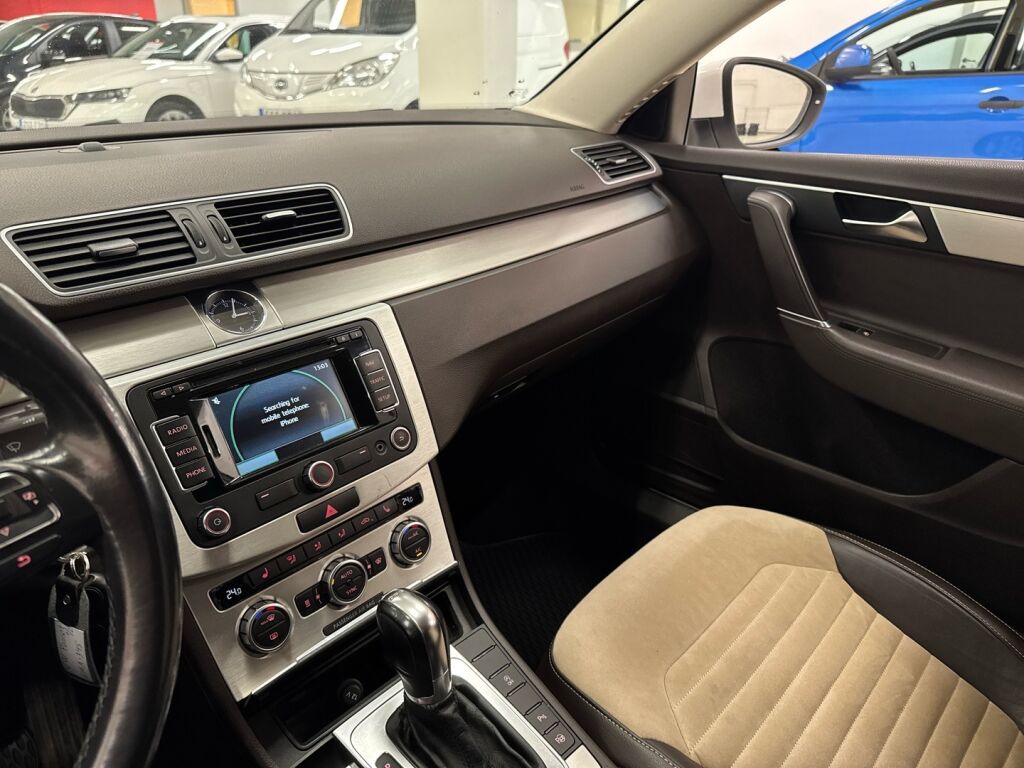 Volkswagen Passat 2012 Valkoinen