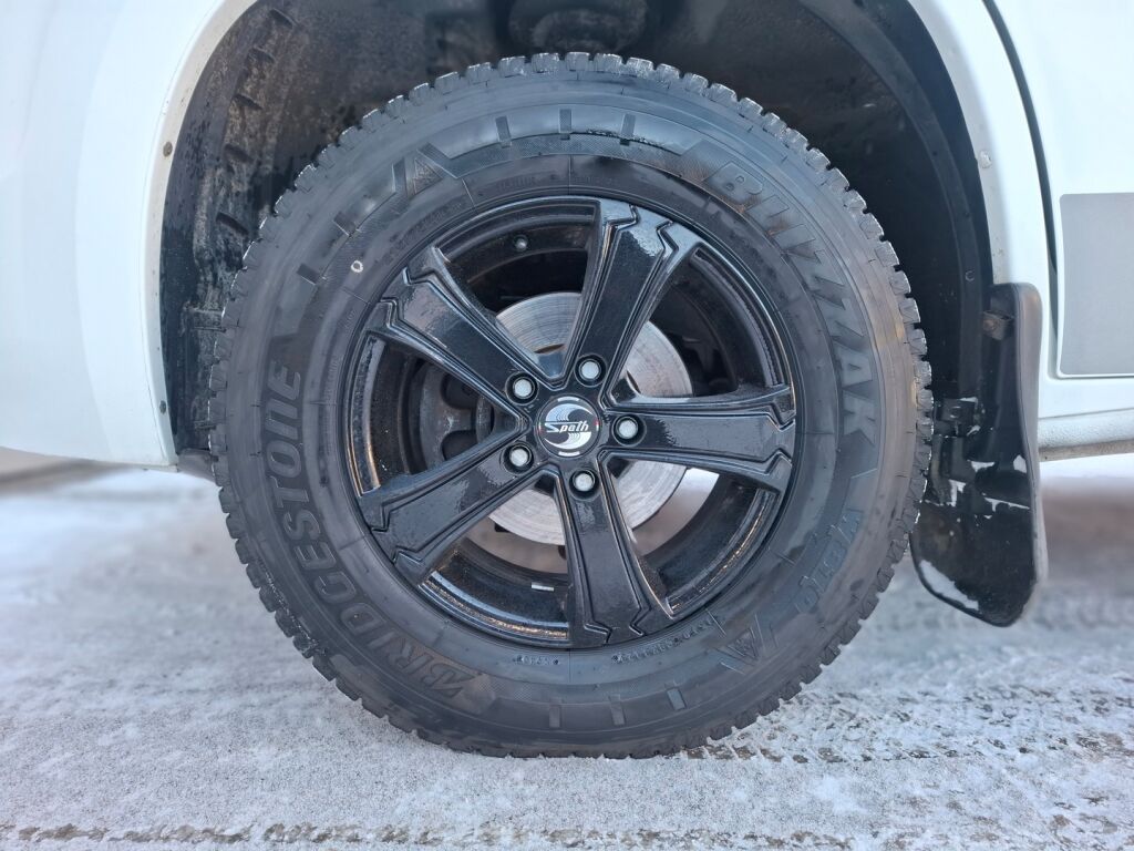 Adria Coral Plus 670 SLT 2013 Valkoinen