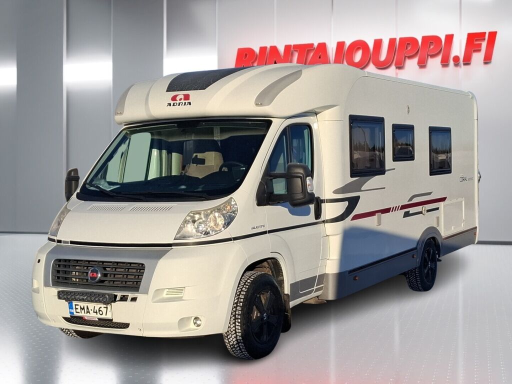 Adria Coral Plus 670 SLT 2013 Valkoinen