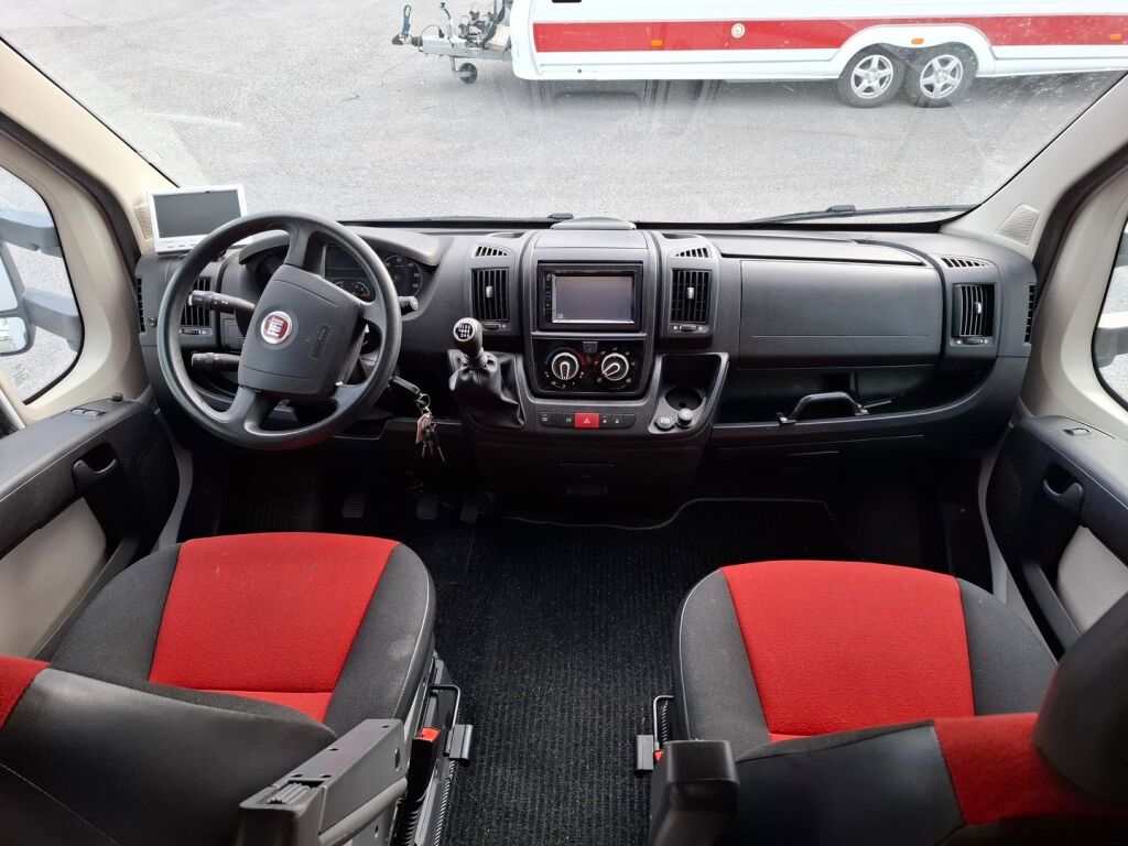 Carado T 449 2013 Valkoinen